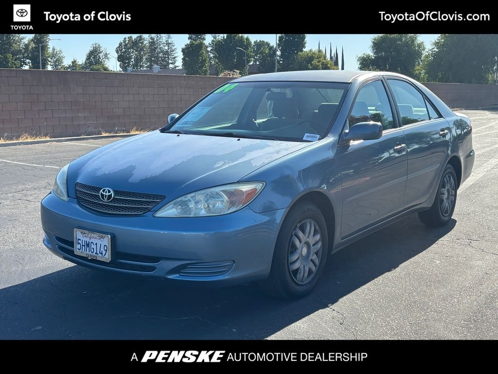 Used 2004 Toyota Camry LE Sedan