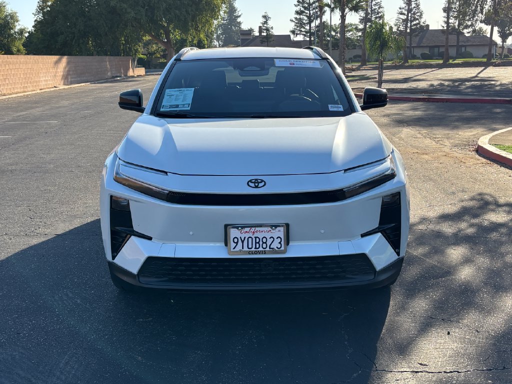 Used 2026 Toyota C-HR SE SUV