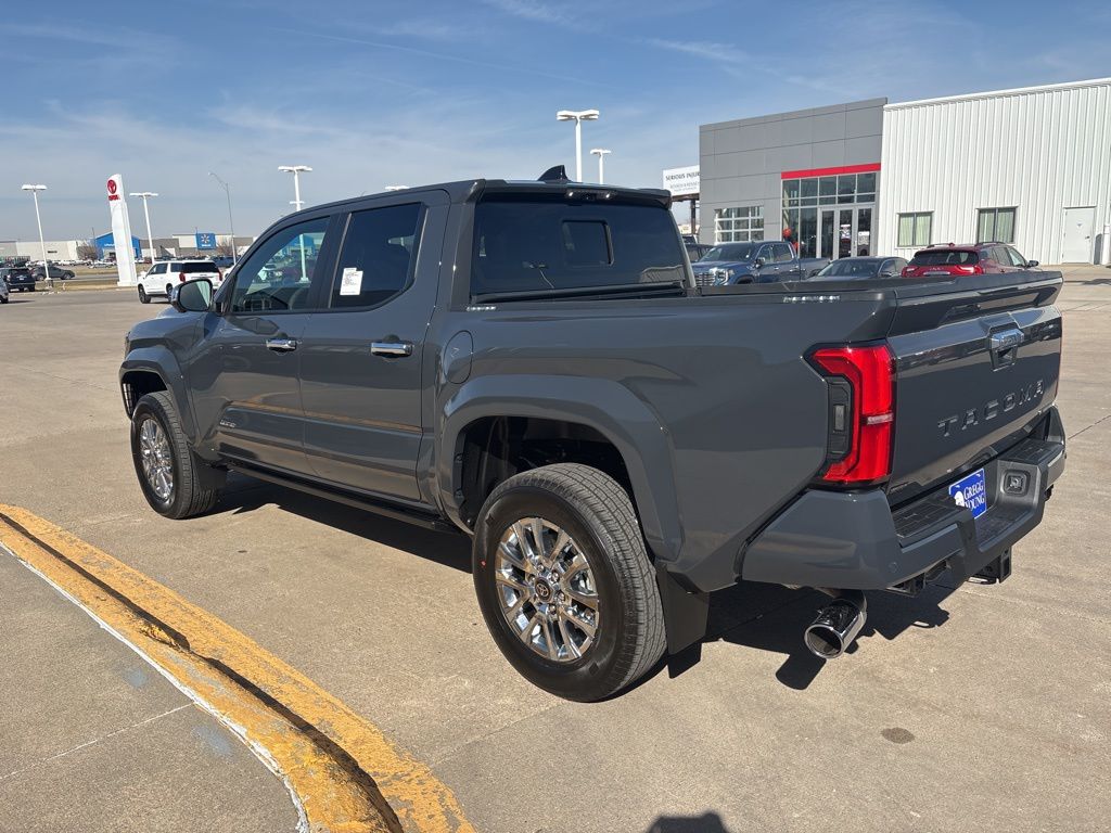 2026 Toyota Tacoma Limited - Photo 9