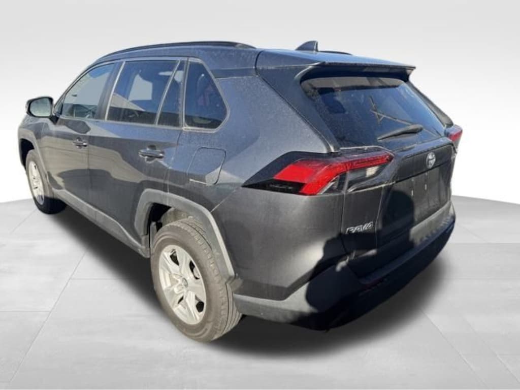 Used 2021 Toyota RAV4 XLE SUV