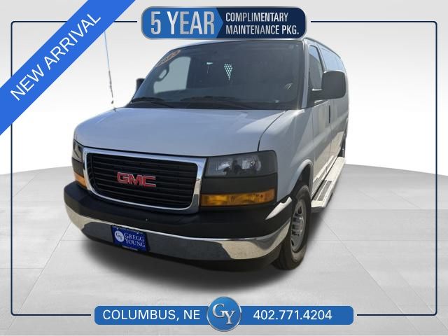 2023 GMC Savana LT's photo