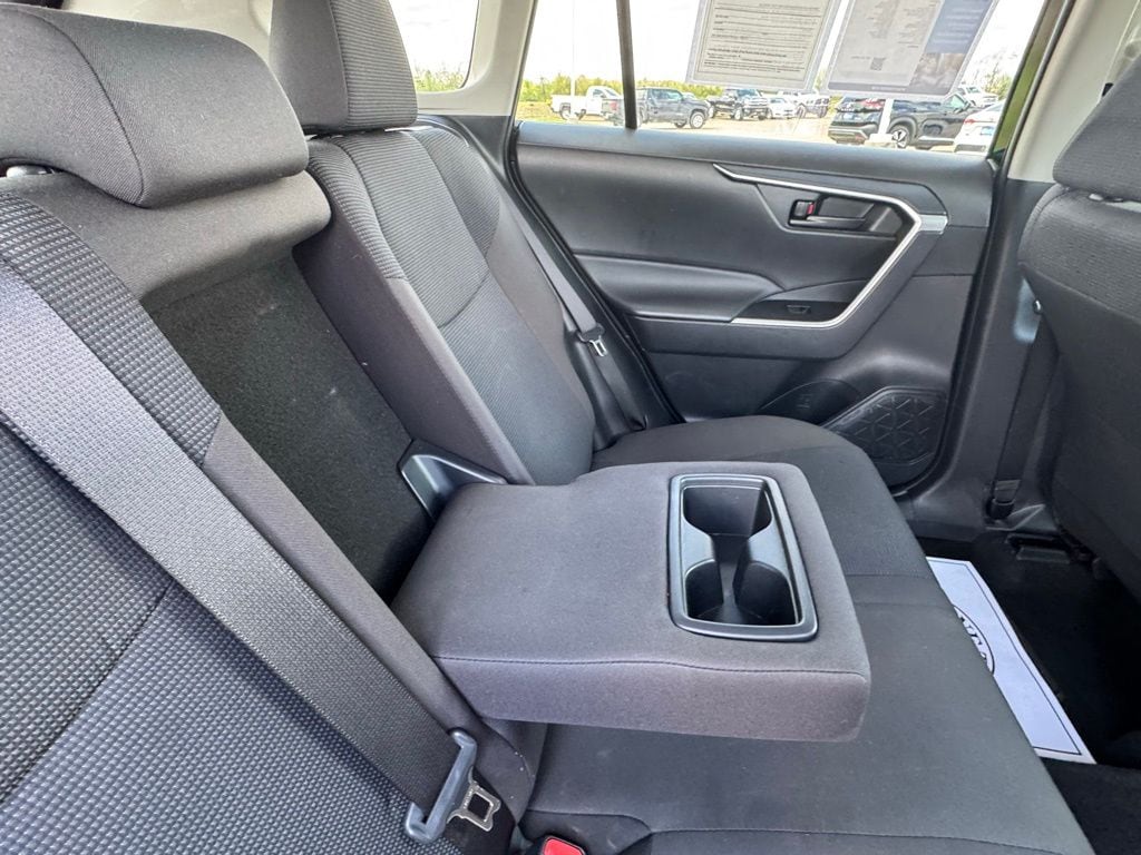 2024 Toyota RAV4 LE - Photo 50