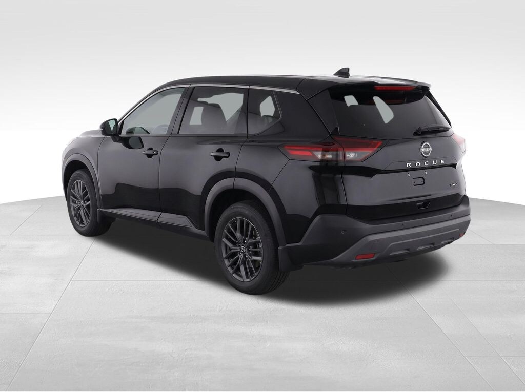 Used 2023 Nissan Rogue S SUV