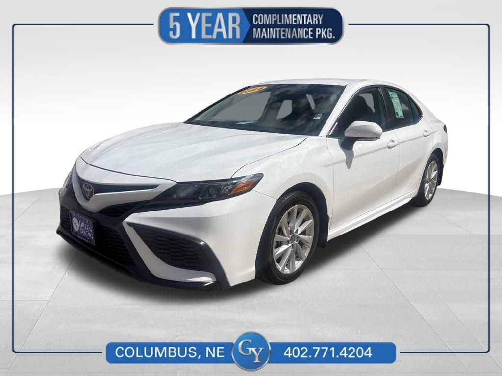 Used 2024 Toyota Camry SE Sedan