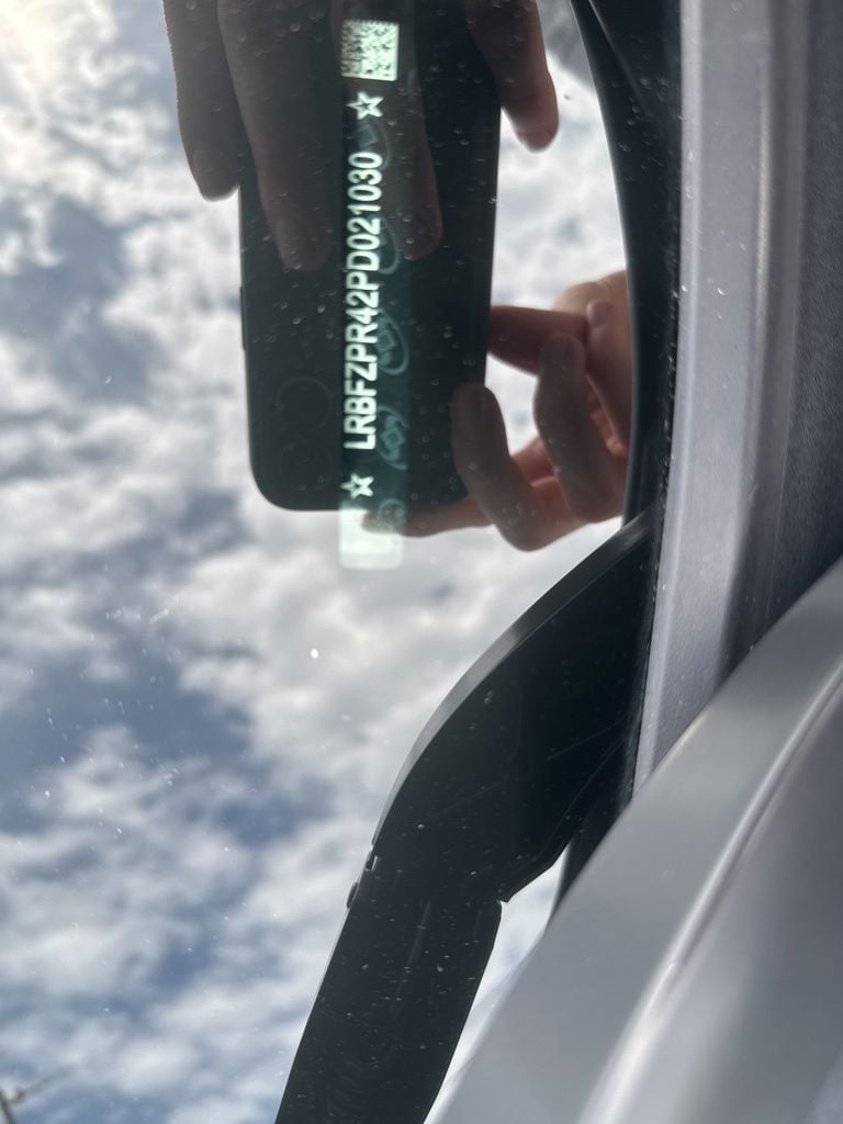 2023 Buick Envision Essence - Photo 28