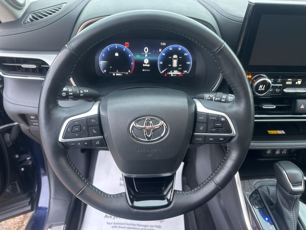 2023 Toyota Highlander Platinum - Photo 16