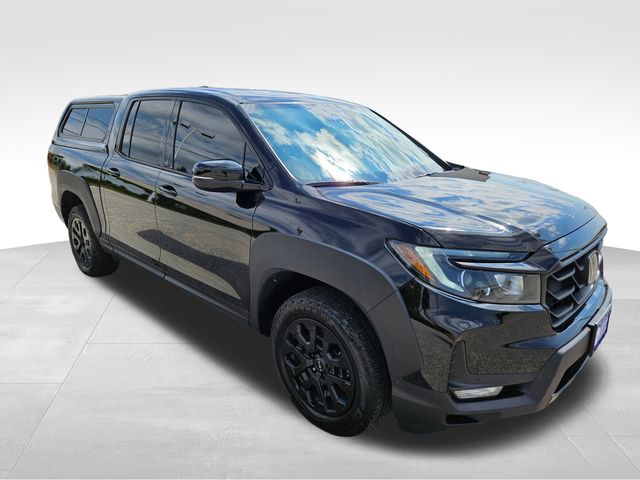 2023 Honda Ridgeline Black Edition photo 3