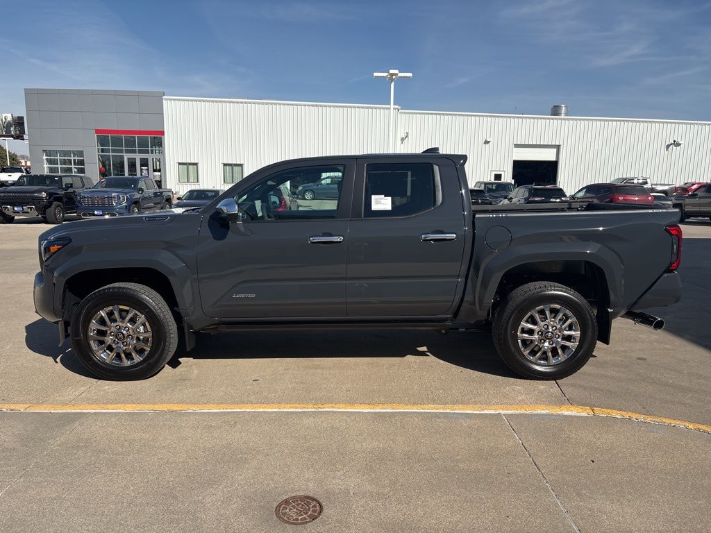 2026 Toyota Tacoma Limited - Photo 10