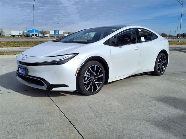 2026 Toyota Prius XSE Premium's photo