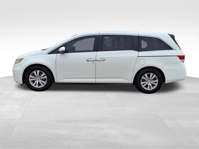 2017 Honda Odyssey SE photo 2