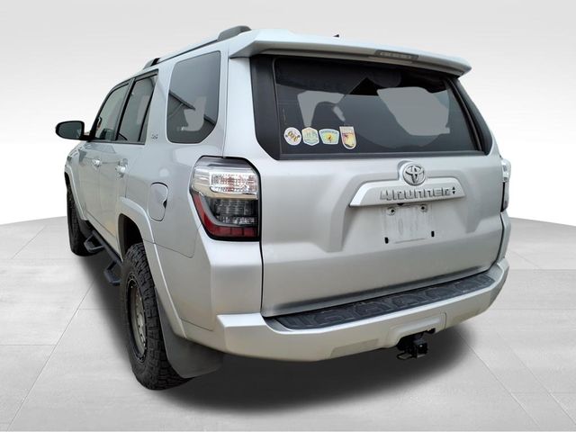 2021 Toyota 4Runner SR5 Premium photo 4