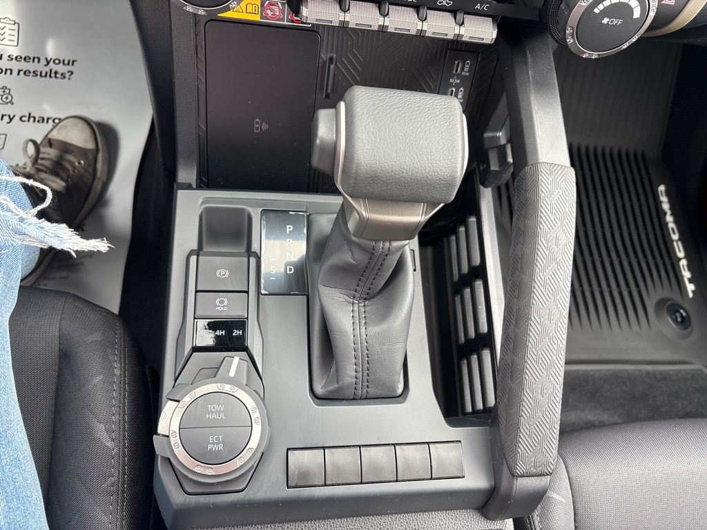 2026 Toyota Tacoma SR5 - Photo 23