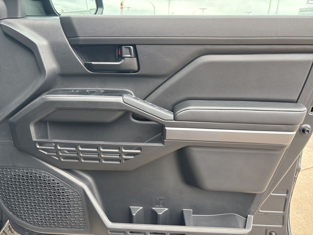2026 Toyota Tacoma SR5 - Photo 26