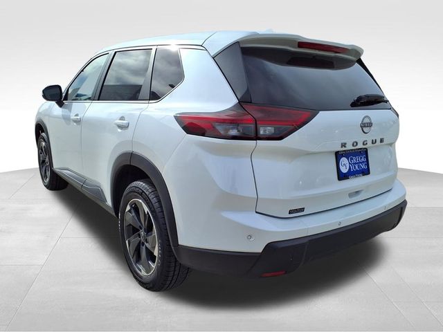 2024 Nissan Rogue SV photo 2