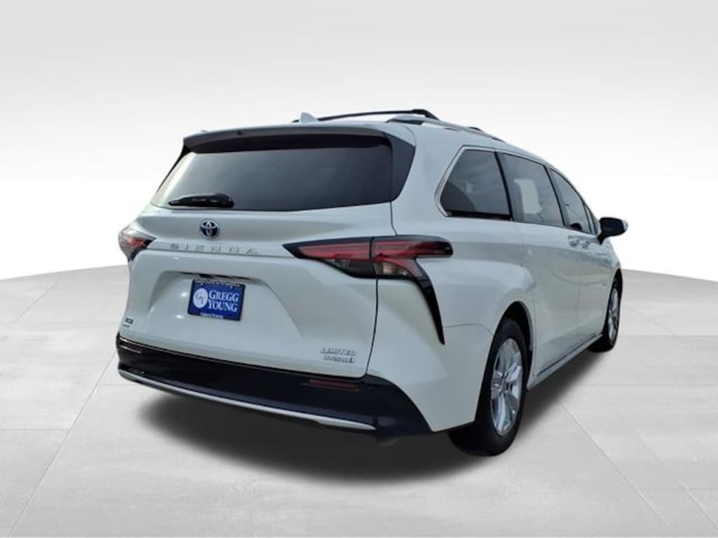 Used 2024 Toyota Sienna Limited 7 Passenger Van Passenger Van