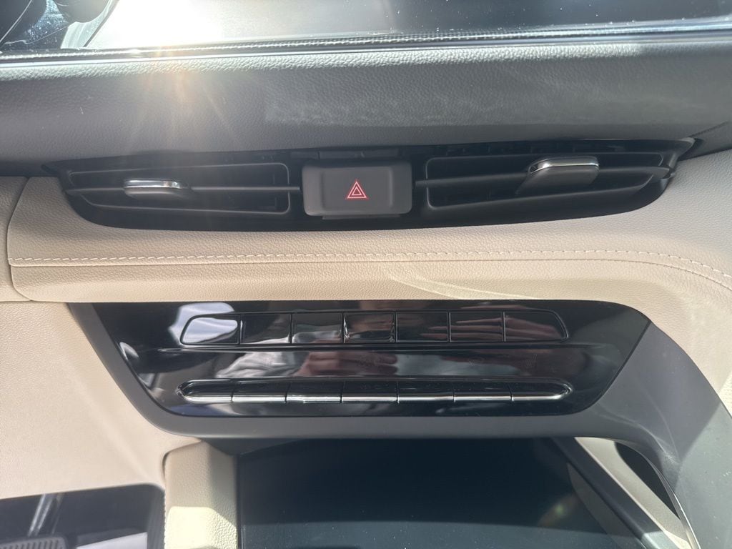 2023 Buick Envision Essence - Photo 16