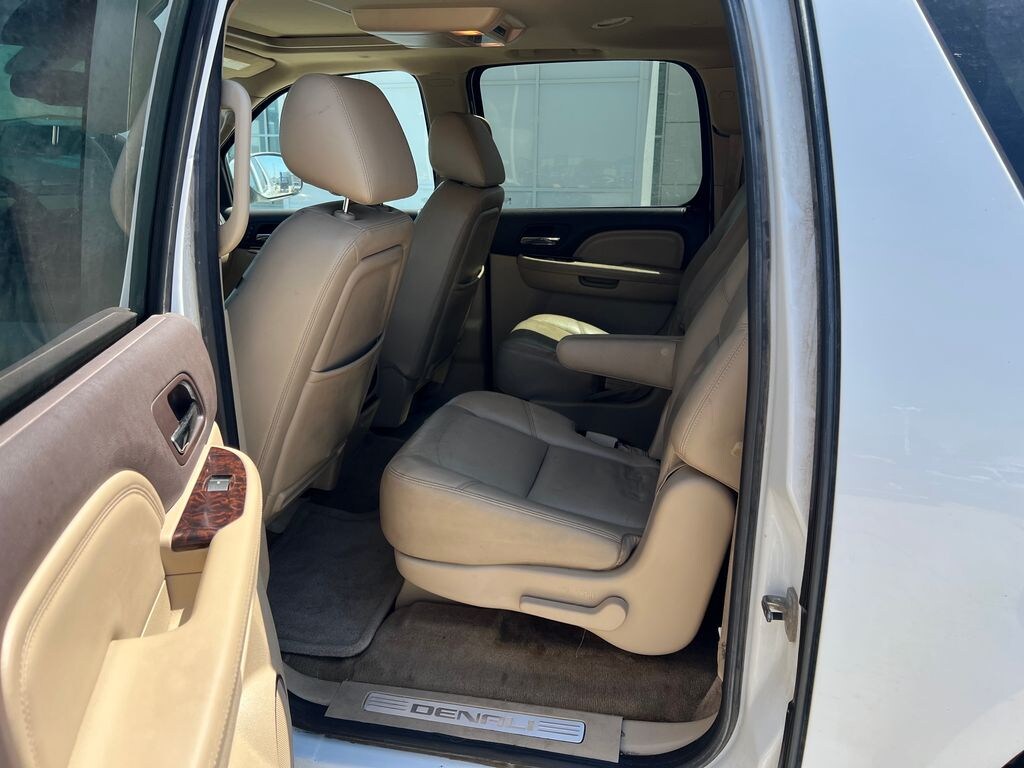 Used 2011 GMC Yukon XL 1500 Denali SUV