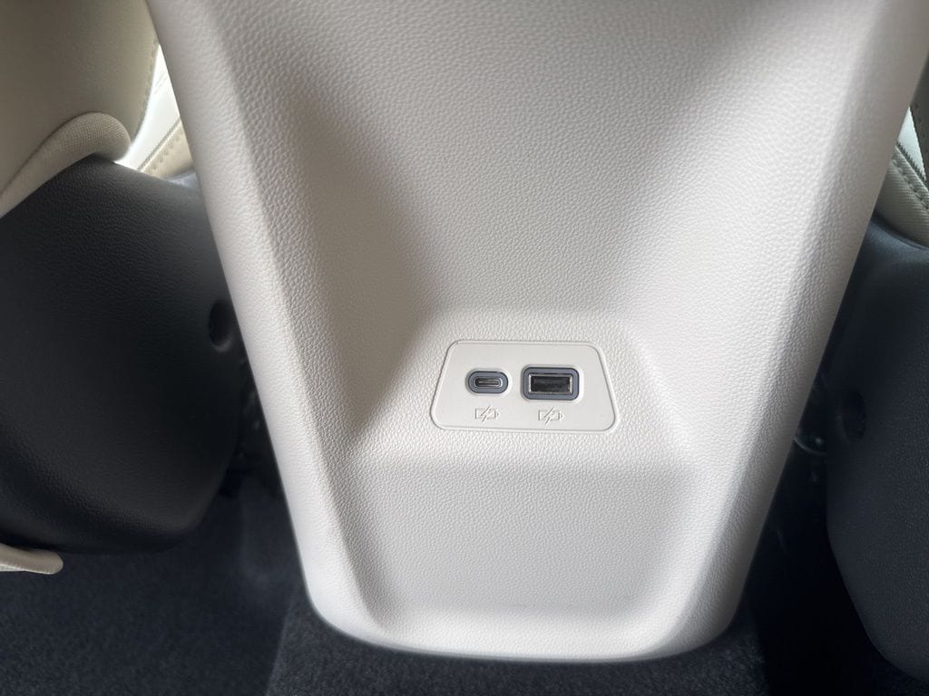 2023 Buick Envision Essence - Photo 26
