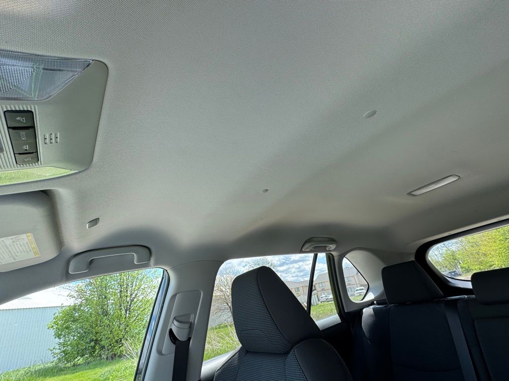 2024 Toyota RAV4 LE - Photo 29