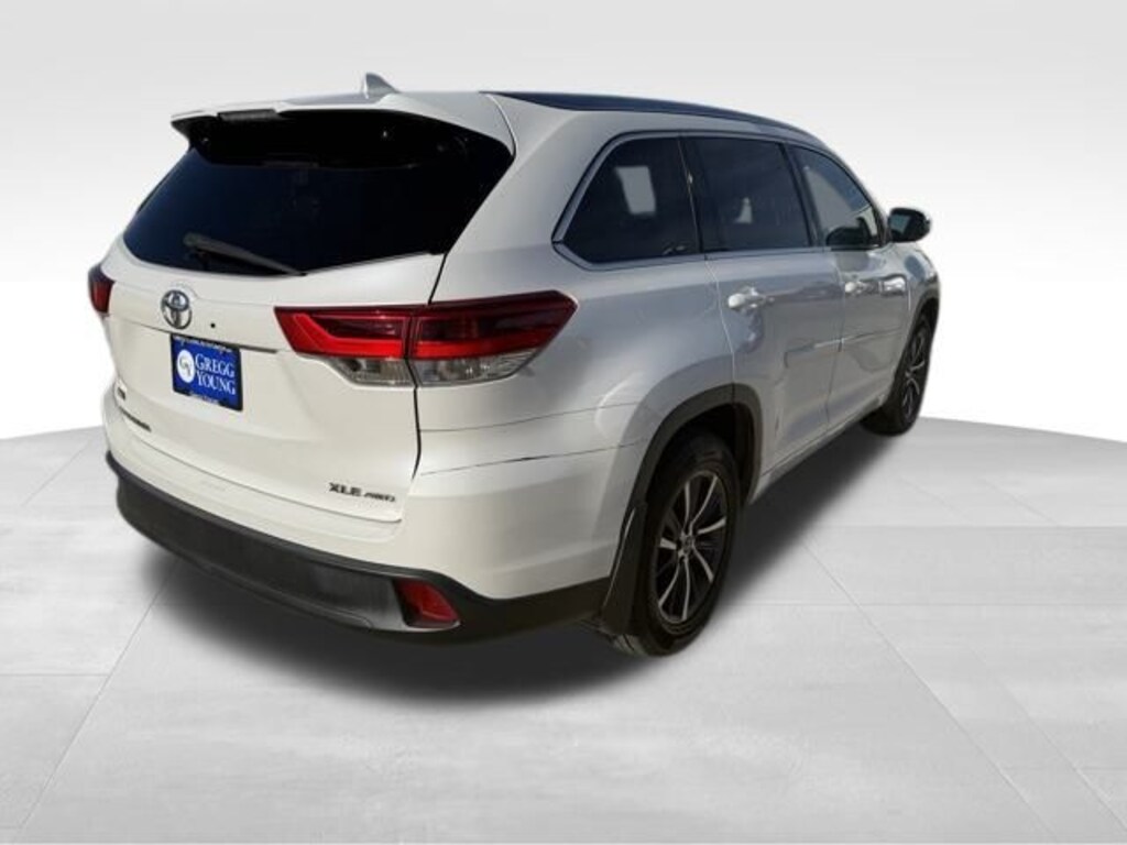 Used 2017 Toyota Highlander SUV