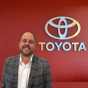 Staff member Alex Morton from ID_822508