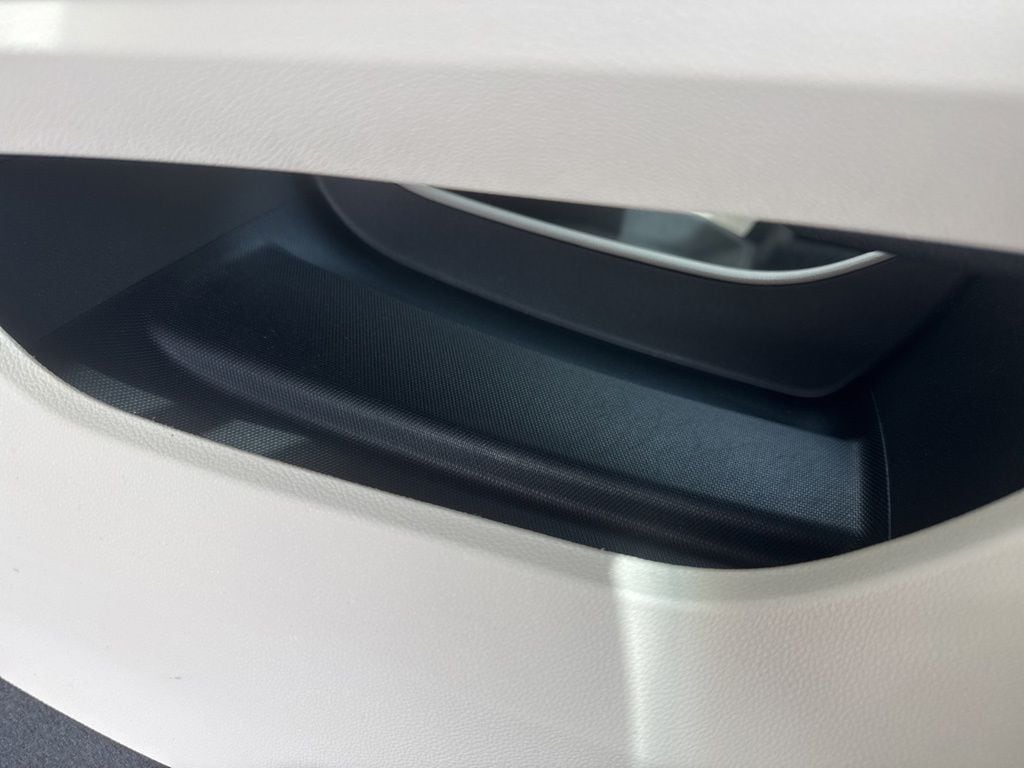 2023 Buick Envision Essence - Photo 21