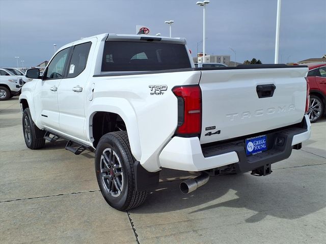 2025 Toyota Tacoma TRD Sport 4x4 Double Cab photo 3