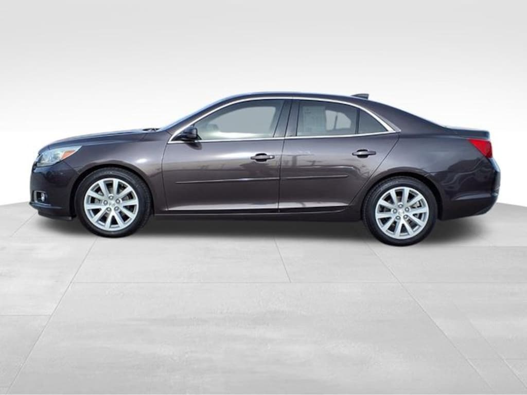 Used 2015 Chevrolet Malibu LT w/2LT Sedan