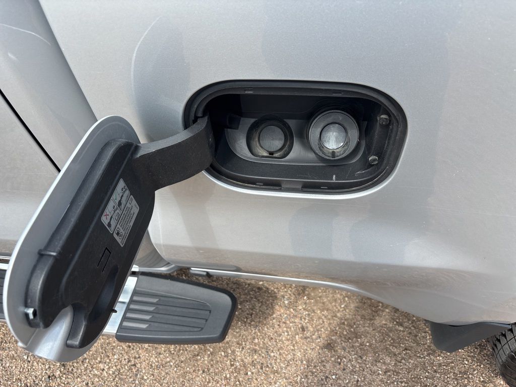 2022 Chevrolet Silverado 1500 Limited RST - Photo 12