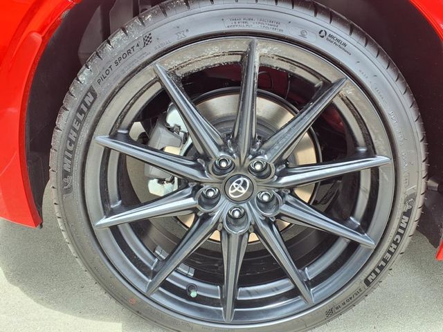 2025 Toyota GR86 Premium photo 3