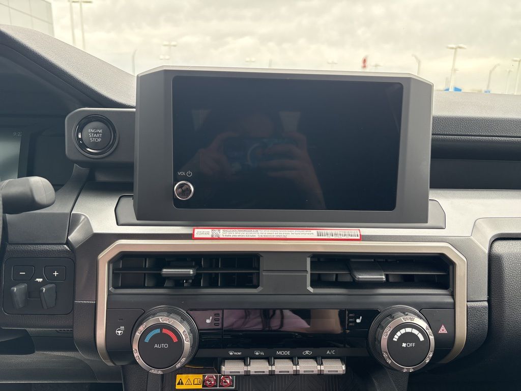 2026 Toyota Tacoma SR5 - Photo 21