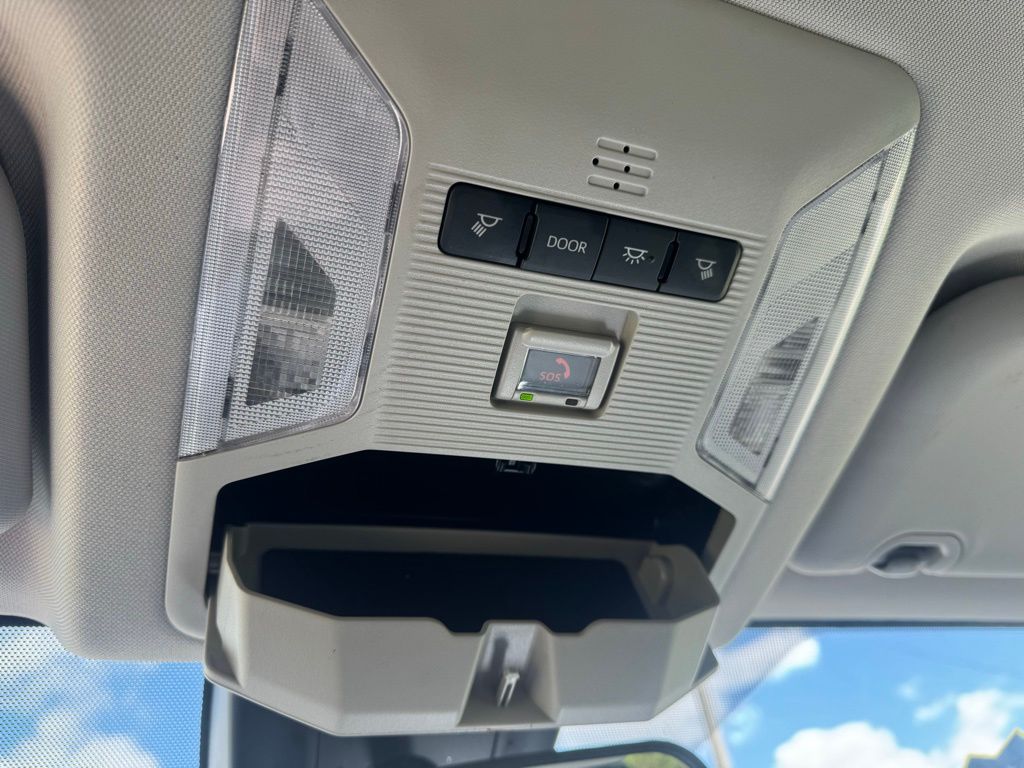 2024 Toyota RAV4 LE - Photo 26