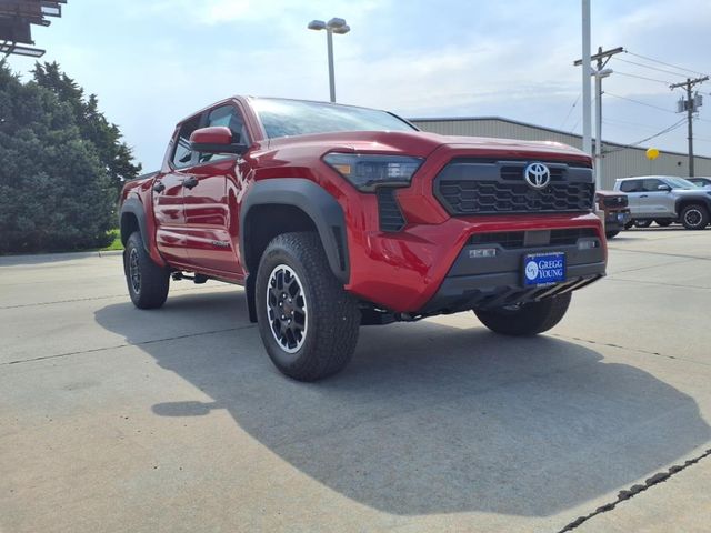 2025 Toyota Tacoma TRD Off-Road 4x4 Double Cab photo 2
