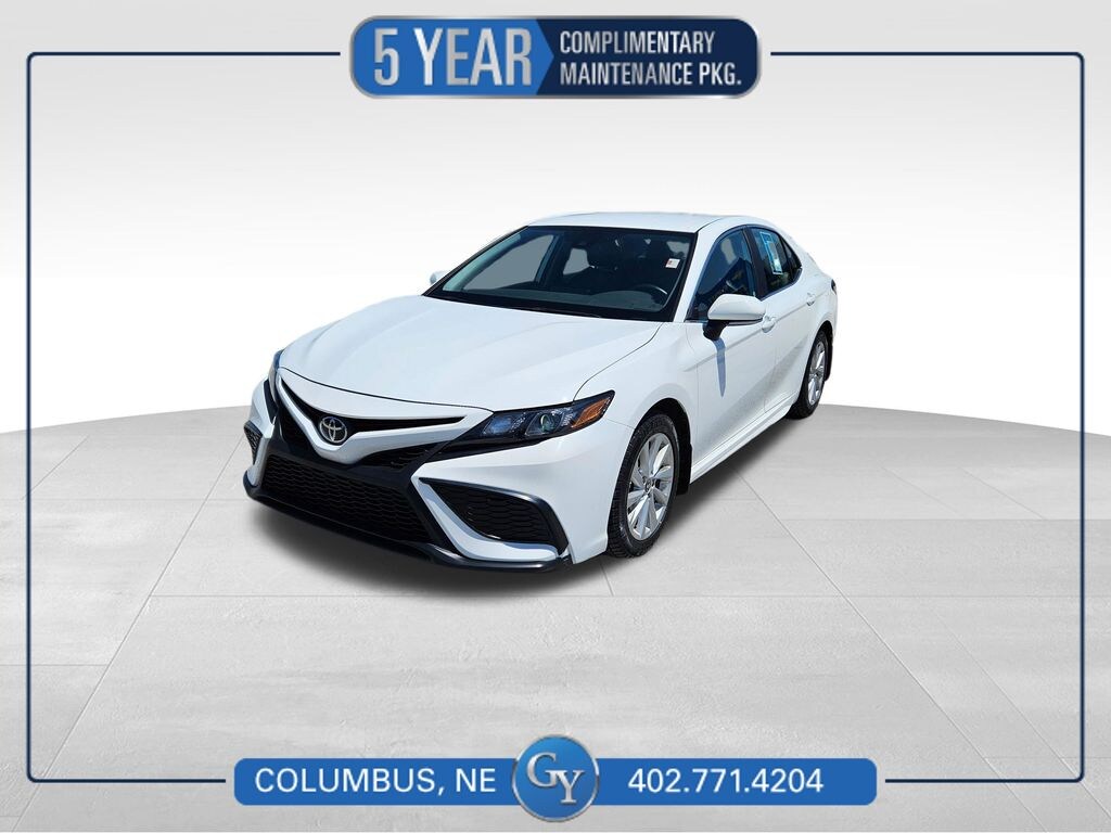 Used 2024 Toyota Camry SE Sedan