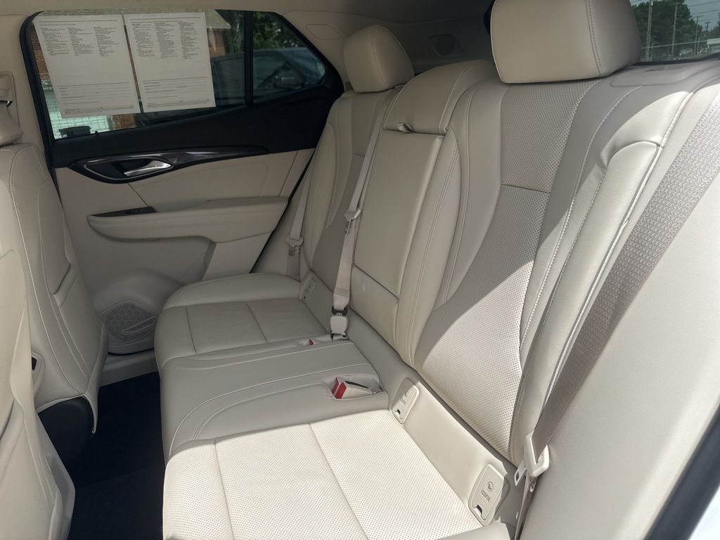 2023 Buick Envision Essence - Photo 23