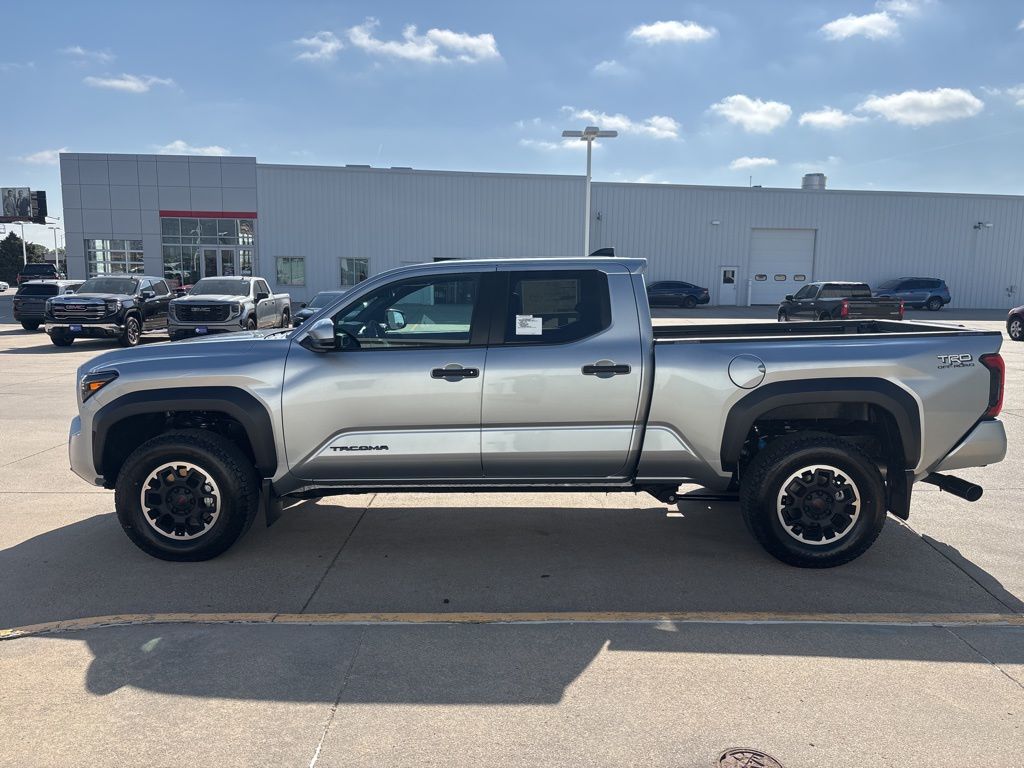 2026 Toyota Tacoma TRD Off Road - Photo 9