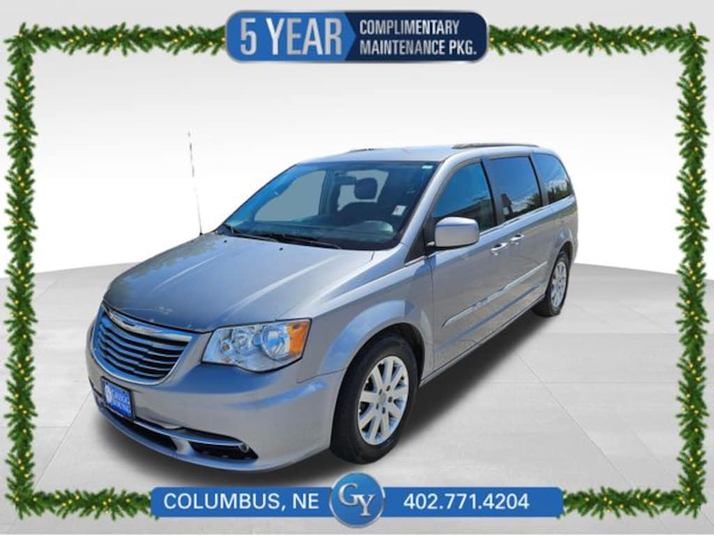 Used 2016 Chrysler Town & Country Touring Van LWB Passenger Van
