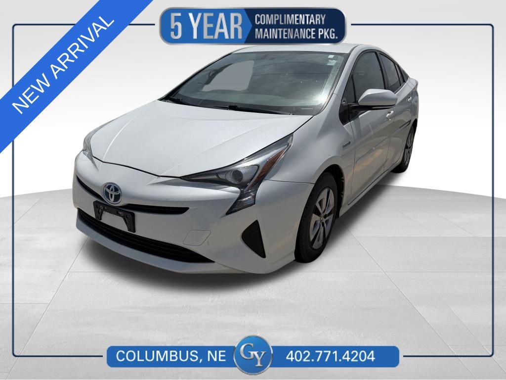 2016 Toyota Prius Three's photo
