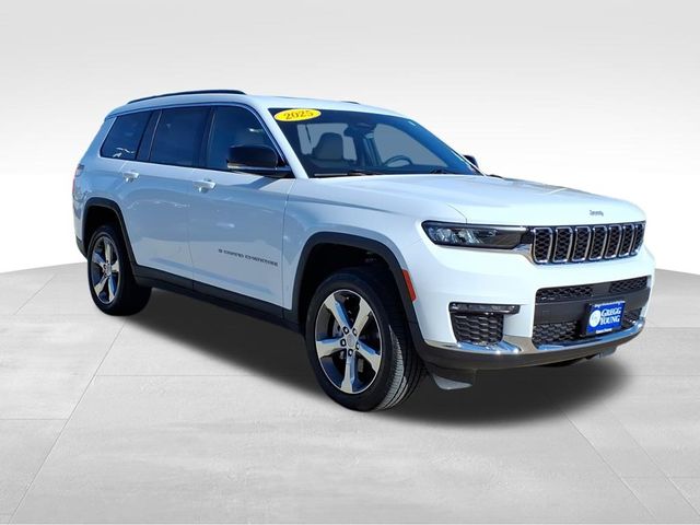 2025 Jeep Grand Cherokee Limited photo 2