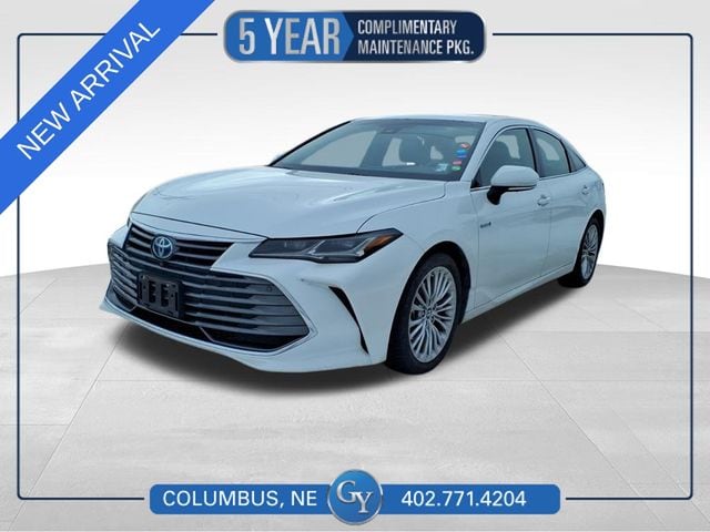 2019 Toyota Avalon Limited's photo
