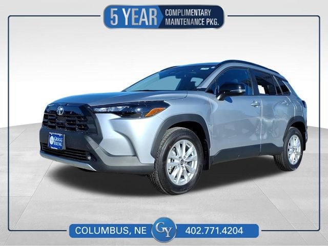 2026 Toyota Corolla Cross LE's photo