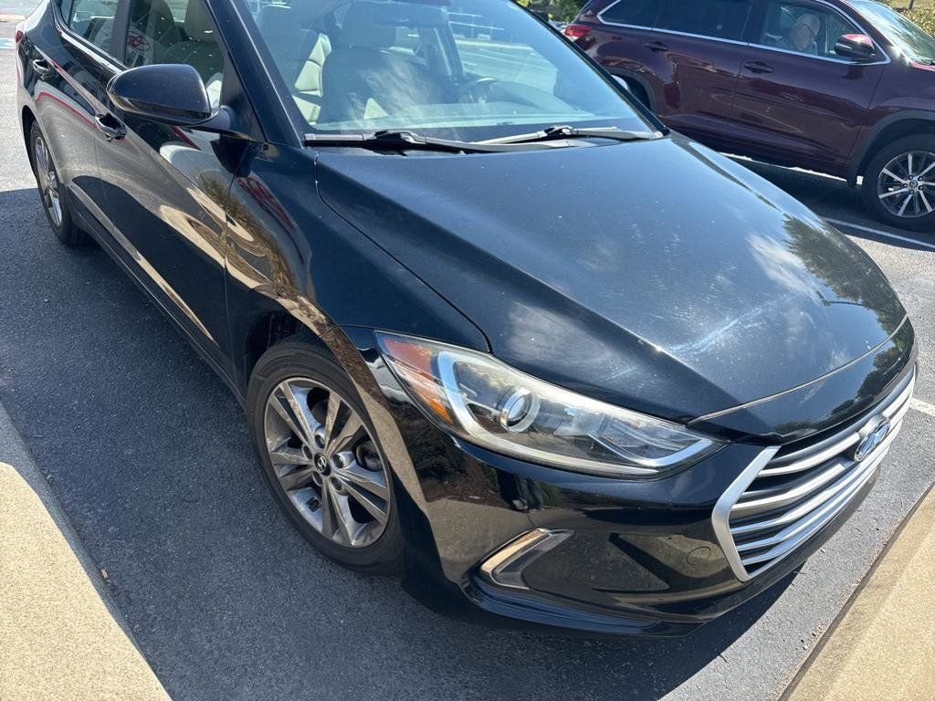 Used 2017 Hyundai Elantra SE Sedan