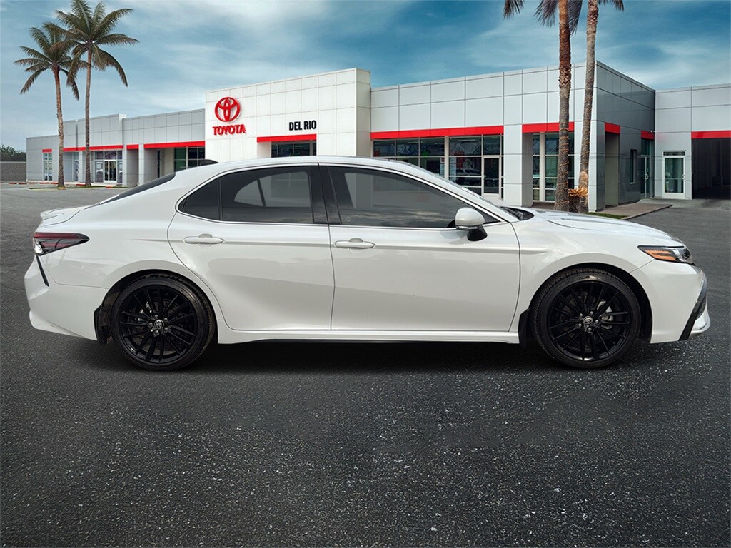 2024 Toyota Camry XSE V6 photo 2