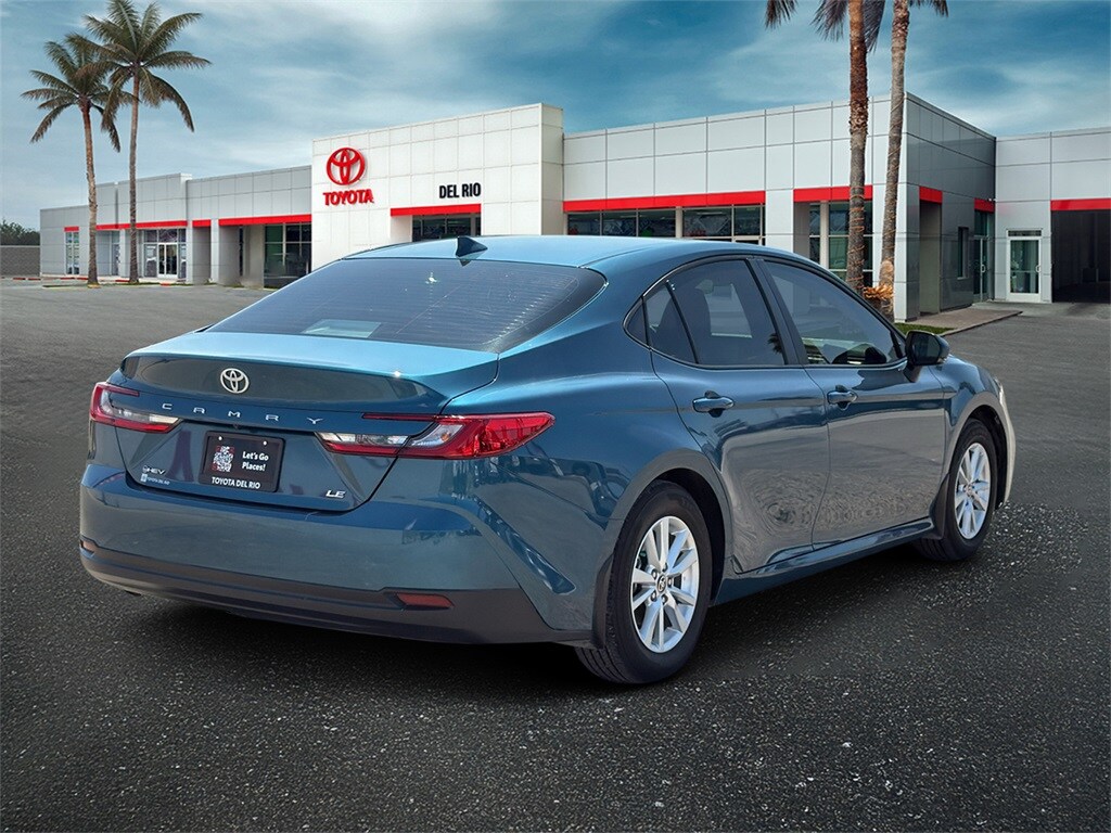 2025 Toyota Camry LE photo 3