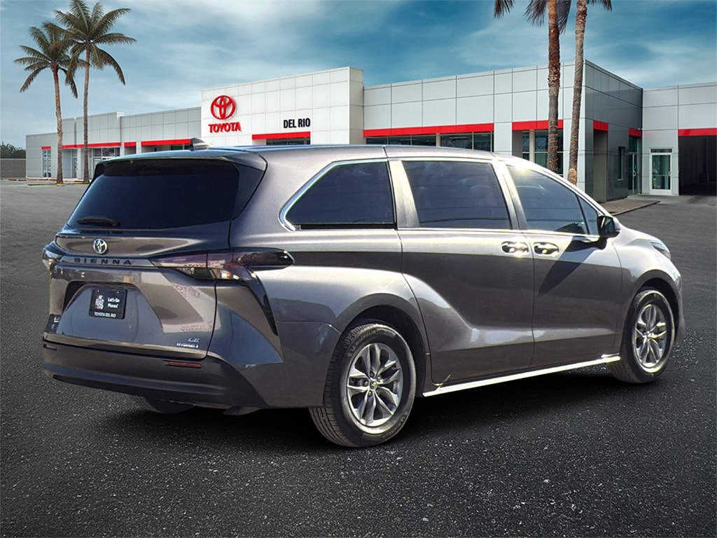 Used 2023 Toyota Sienna LE Passenger Van