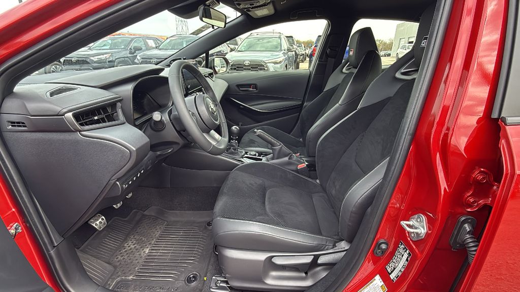 2025 Toyota GR Corolla Premium - Photo 11