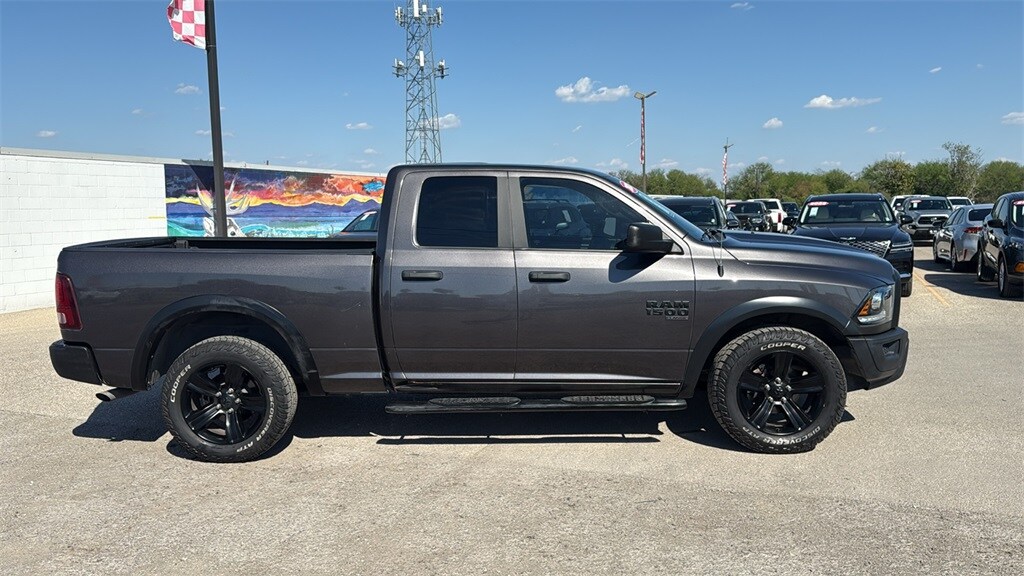 2021 Ram 1500 Classic Warlock photo 2