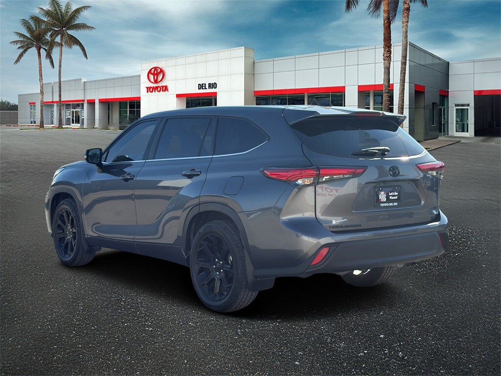 Used 2023 Toyota Highlander L Sport Utility