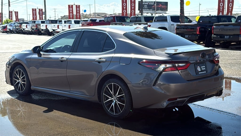 Used 2023 Toyota Camry SE Sedan