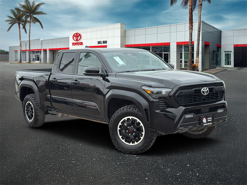 2024 Toyota Tacoma SR5's photo